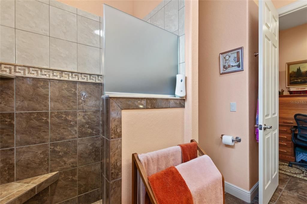 На продажу: $475,000 (1 спален, 2 ванн, 1240 Квадратных фут)