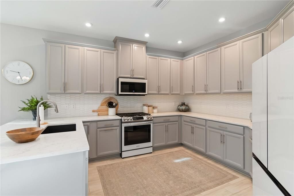 待售: $779,000 (4 贝兹, 3 浴室, 2582 平方英尺)