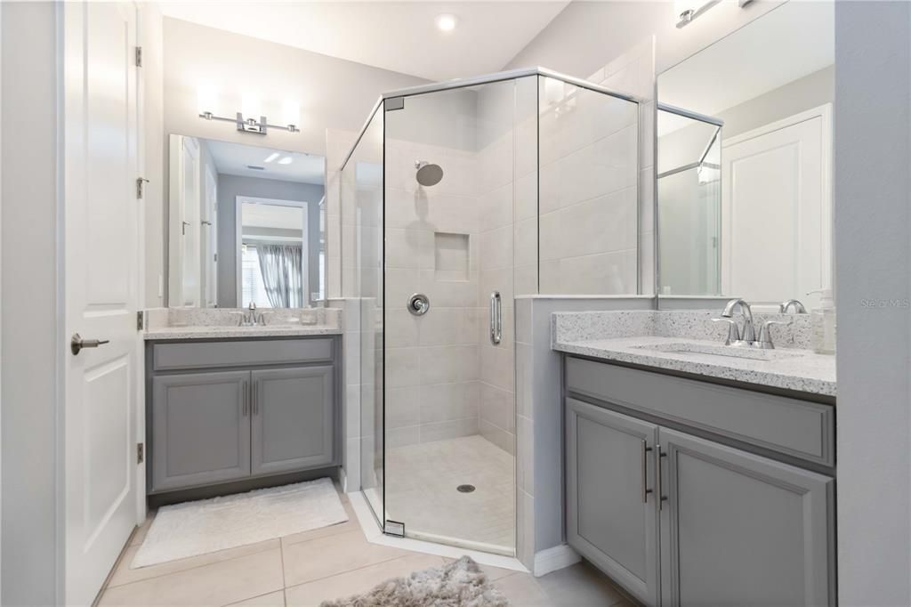 待售: $779,000 (4 贝兹, 3 浴室, 2582 平方英尺)