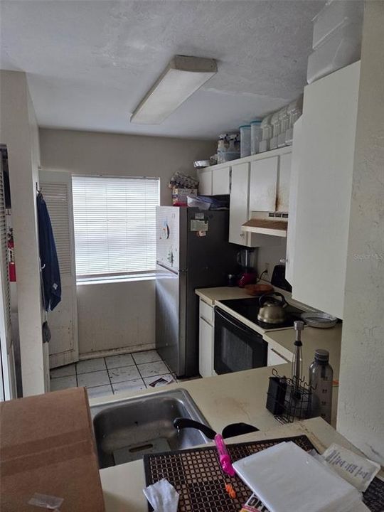 Под контрактом: $80,000 (2 спален, 1 ванн, 1016 Квадратных фут)