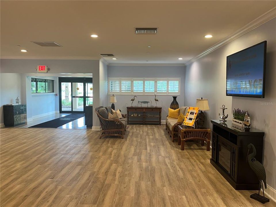 For Rent: $1,700 (2 beds, 2 baths, 866 Square Feet)