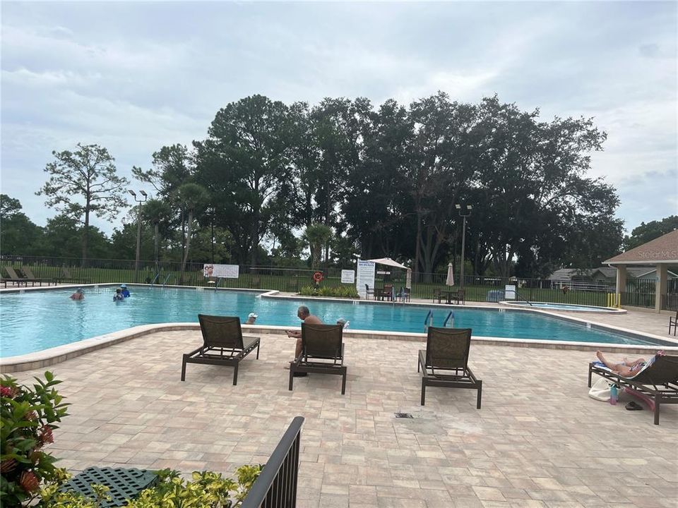 For Rent: $1,700 (2 beds, 2 baths, 866 Square Feet)