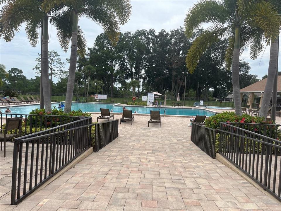 For Rent: $1,700 (2 beds, 2 baths, 866 Square Feet)