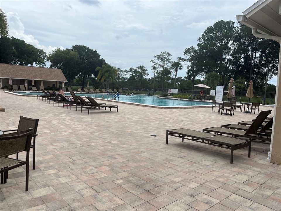 For Rent: $1,700 (2 beds, 2 baths, 866 Square Feet)