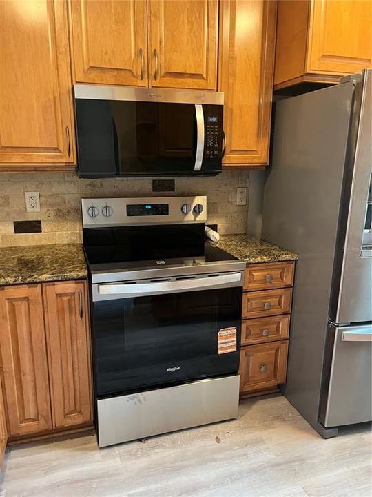 For Rent: $1,700 (2 beds, 2 baths, 866 Square Feet)