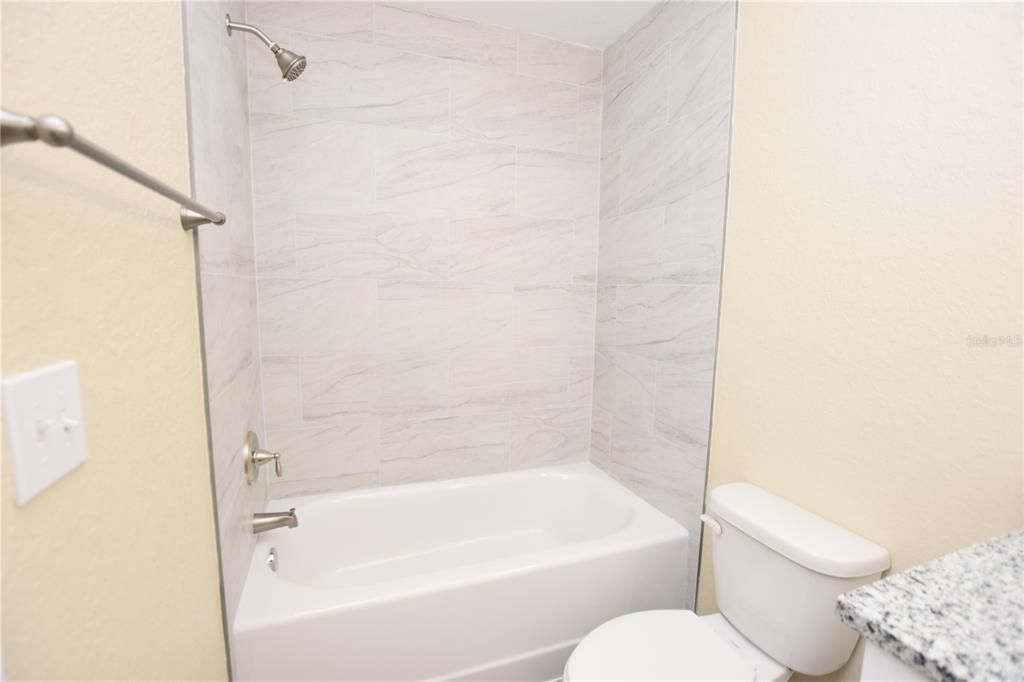 出租: $1,599 (3 贝兹, 2 浴室, 1108 平方英尺)