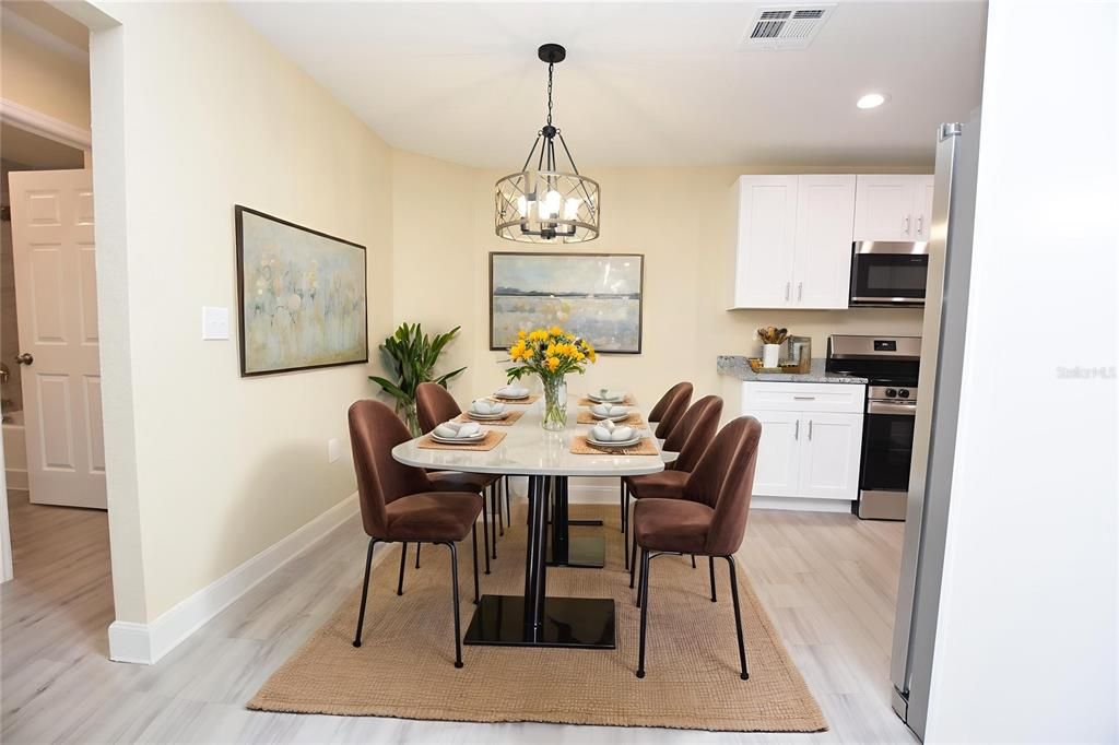 出租: $1,599 (3 贝兹, 2 浴室, 1108 平方英尺)