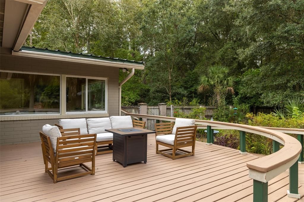 待售: $675,000 (4 贝兹, 3 浴室, 2340 平方英尺)