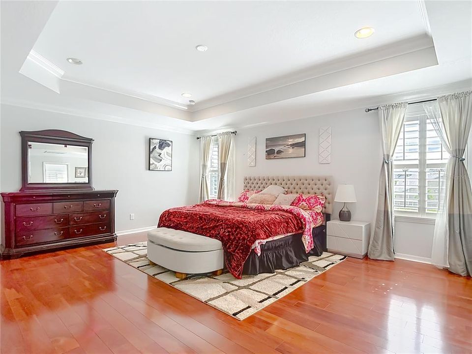 For Sale: $550,000 (5 beds, 3 baths, 3355 Square Feet)