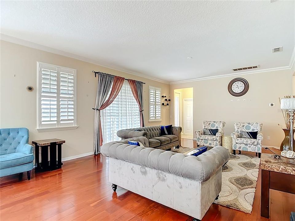 For Sale: $550,000 (5 beds, 3 baths, 3355 Square Feet)