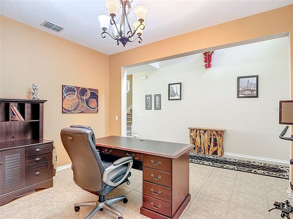 For Sale: $550,000 (5 beds, 3 baths, 3355 Square Feet)