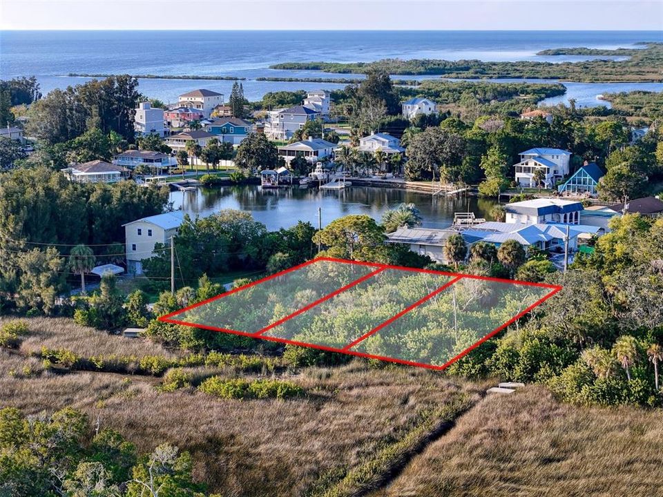 待售: $44,000 (0.14 acres)