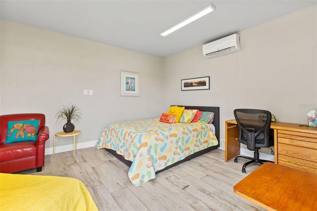 待售: $1,095,000 (4 贝兹, 2 浴室, 2721 平方英尺)