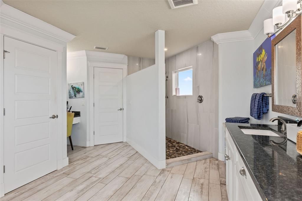 待售: $1,095,000 (4 贝兹, 2 浴室, 2721 平方英尺)