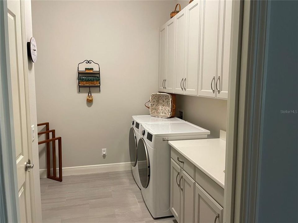 待售: $919,750 (3 贝兹, 3 浴室, 2832 平方英尺)