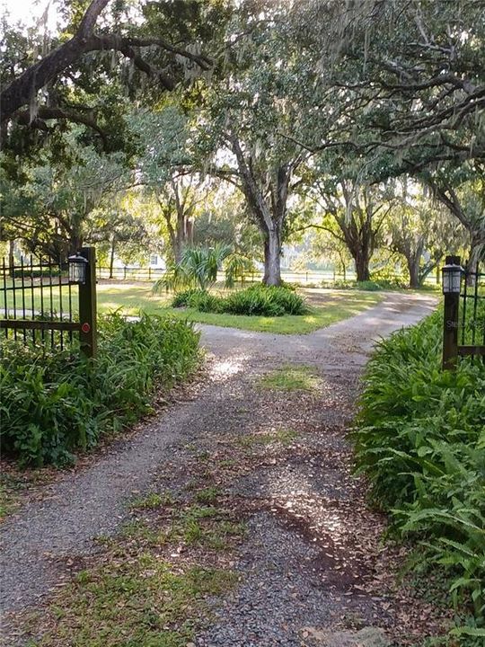 En Venta: $1,175,000 (4 camas, 4 baños, 4910 Pies cuadrados)