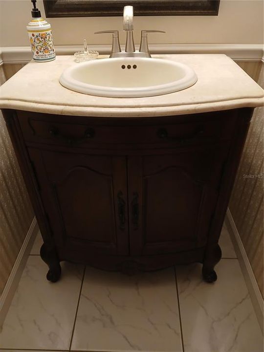 En Venta: $1,175,000 (4 camas, 4 baños, 4910 Pies cuadrados)