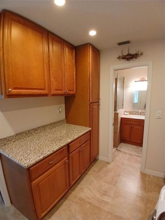 En Venta: $1,175,000 (4 camas, 4 baños, 4910 Pies cuadrados)