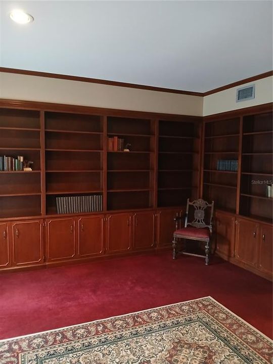 En Venta: $1,175,000 (4 camas, 4 baños, 4910 Pies cuadrados)