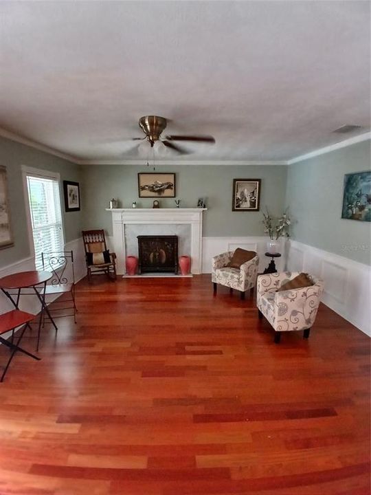 En Venta: $1,175,000 (4 camas, 4 baños, 4910 Pies cuadrados)