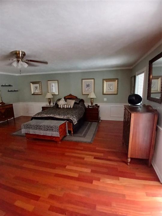 En Venta: $1,175,000 (4 camas, 4 baños, 4910 Pies cuadrados)