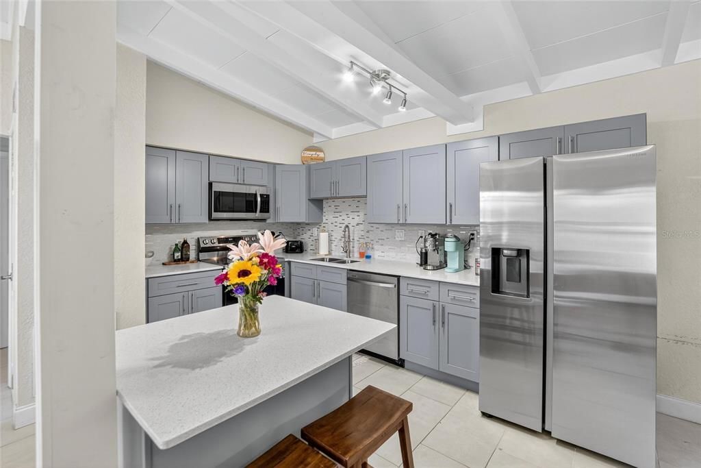 For Rent: $2,500 (3 beds, 2 baths, 1125 Square Feet)