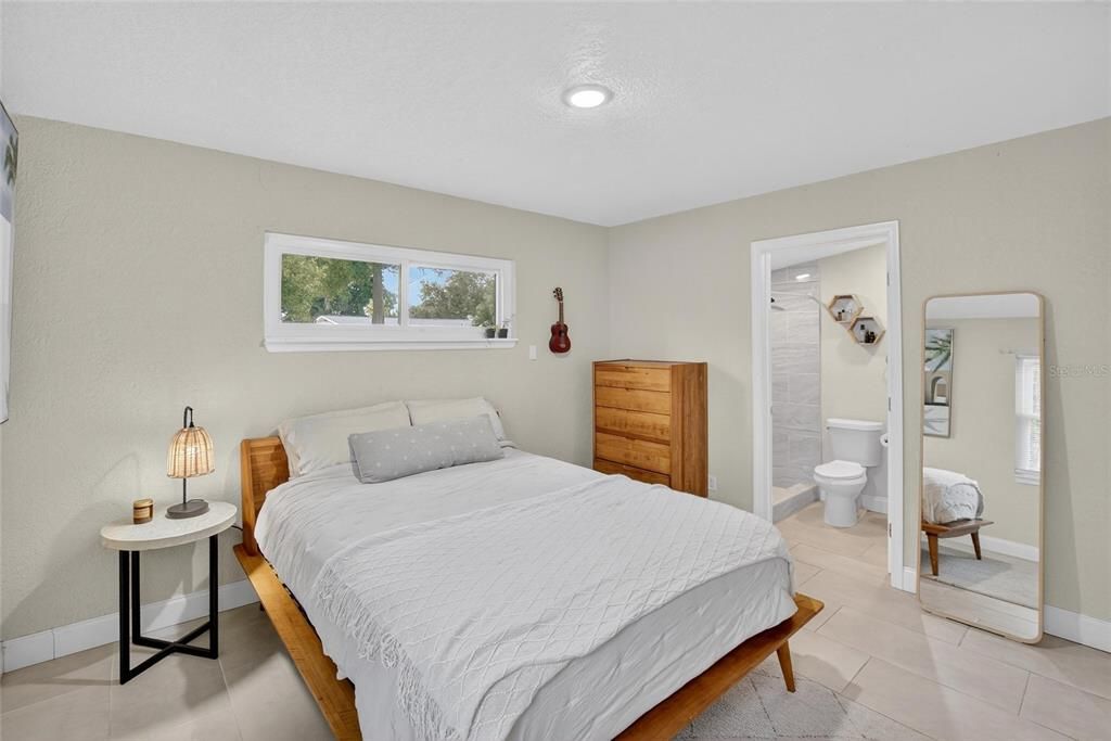 For Rent: $2,500 (3 beds, 2 baths, 1125 Square Feet)