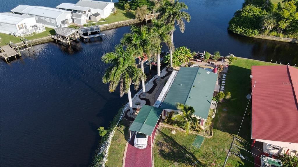 На продажу: $210,000 (2 спален, 2 ванн, 1056 Квадратных фут)