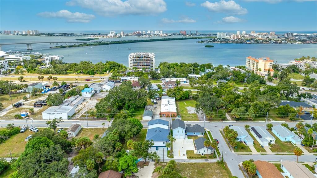 Activo con contrato: $2,000 (1 camas, 1 baños, 400 Pies cuadrados)