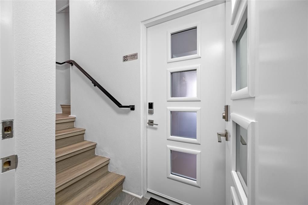 Activo con contrato: $2,000 (1 camas, 1 baños, 400 Pies cuadrados)