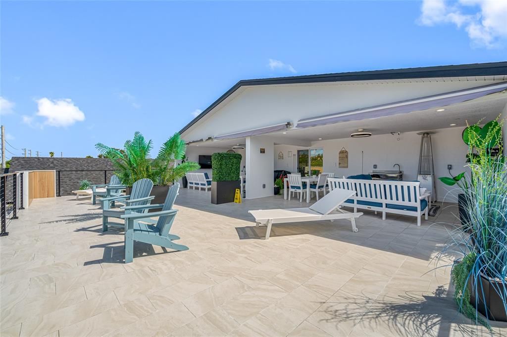 Activo con contrato: $2,000 (1 camas, 1 baños, 400 Pies cuadrados)