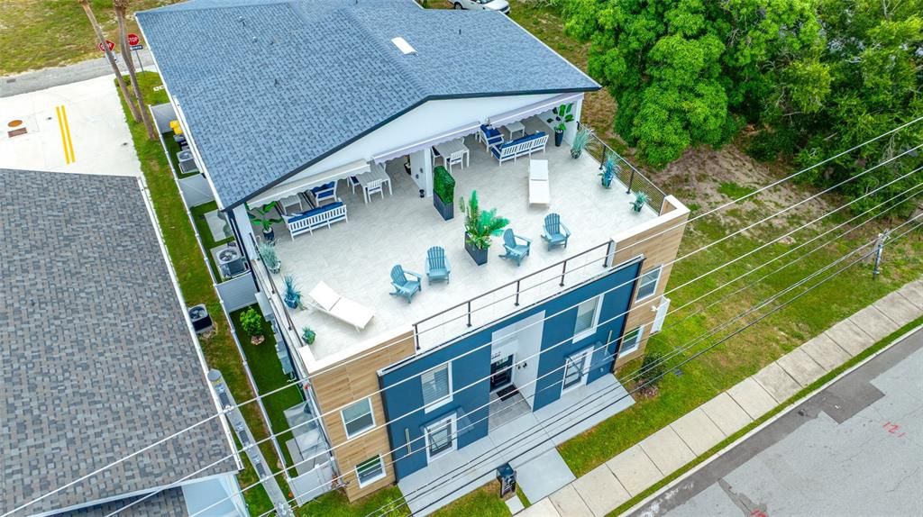 Activo con contrato: $2,000 (1 camas, 1 baños, 400 Pies cuadrados)