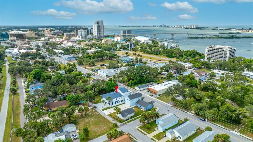 Activo con contrato: $2,000 (1 camas, 1 baños, 400 Pies cuadrados)