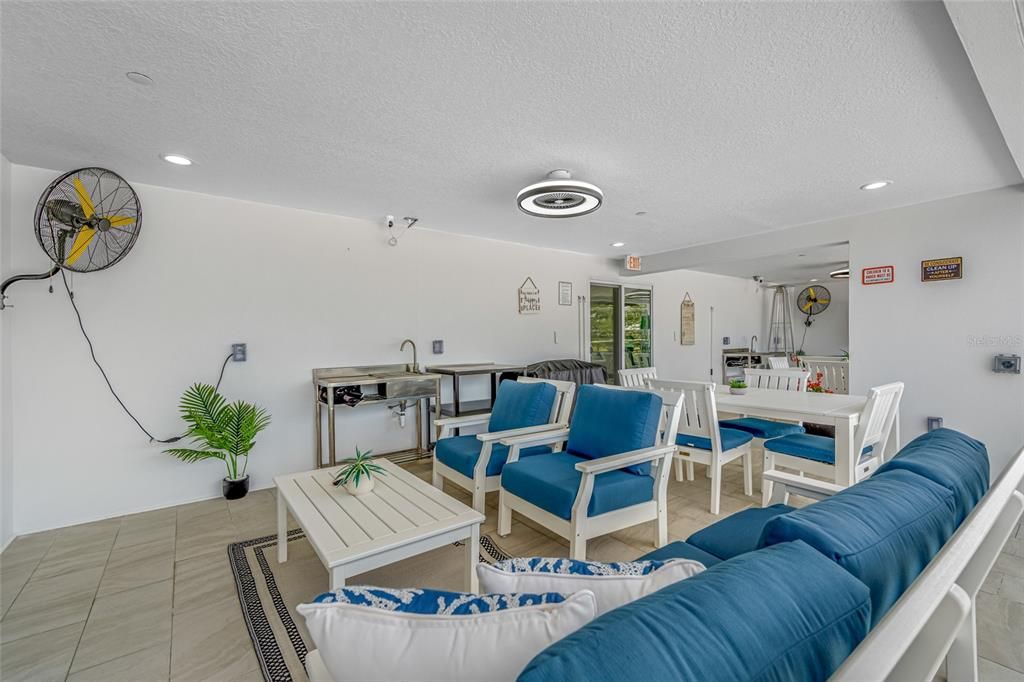 Activo con contrato: $2,000 (1 camas, 1 baños, 400 Pies cuadrados)