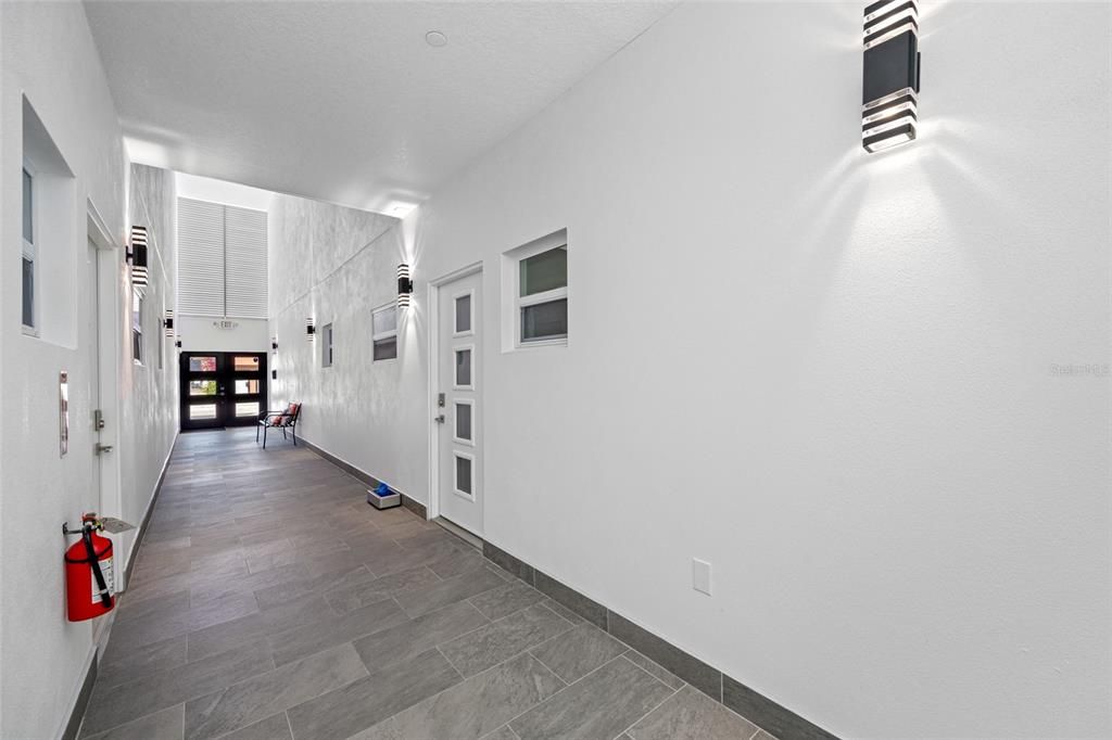 Activo con contrato: $2,000 (1 camas, 1 baños, 400 Pies cuadrados)