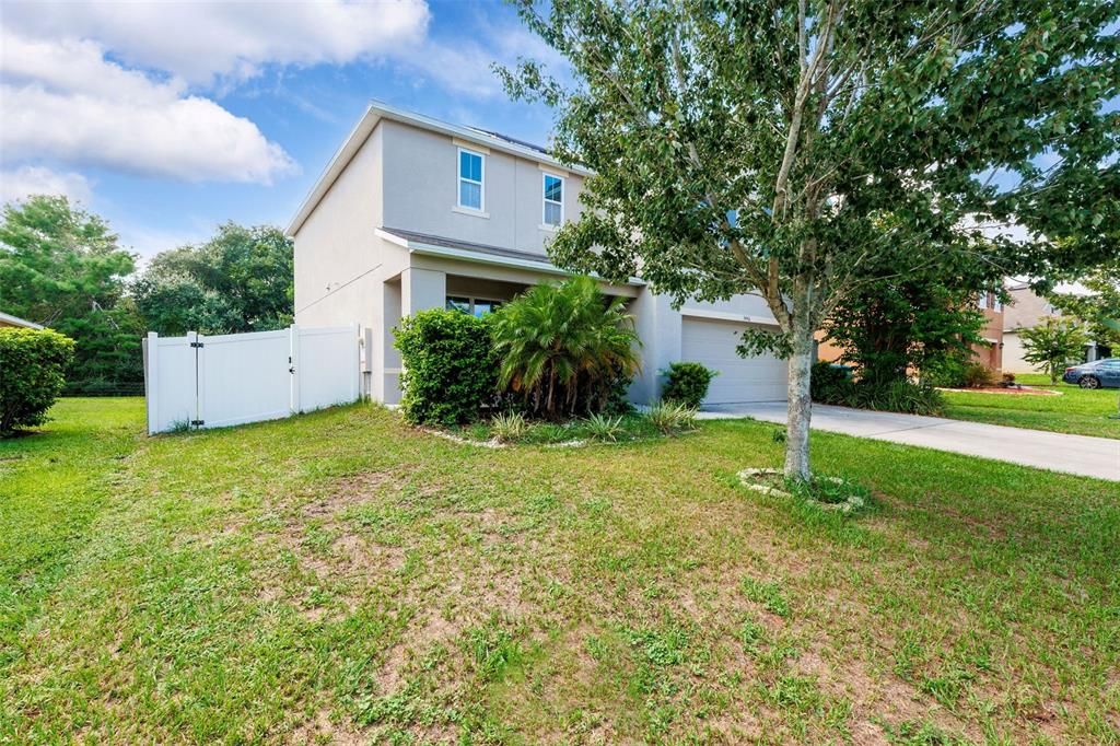 For Sale: $365,000 (4 beds, 2 baths, 2487 Square Feet)