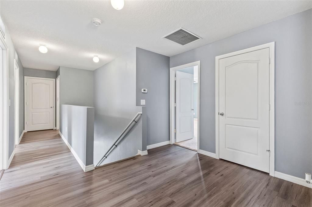 For Sale: $365,000 (4 beds, 2 baths, 2487 Square Feet)