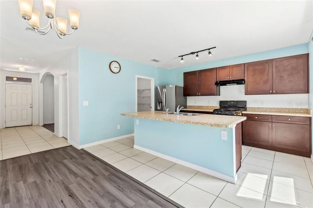 For Sale: $365,000 (4 beds, 2 baths, 2487 Square Feet)