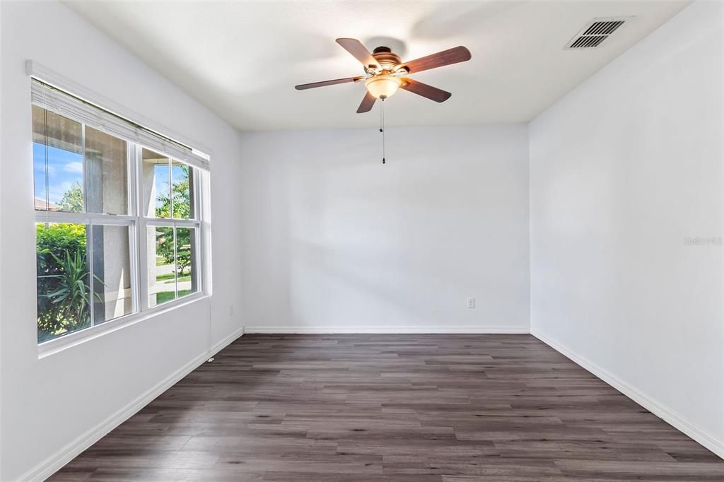 For Sale: $365,000 (4 beds, 2 baths, 2487 Square Feet)