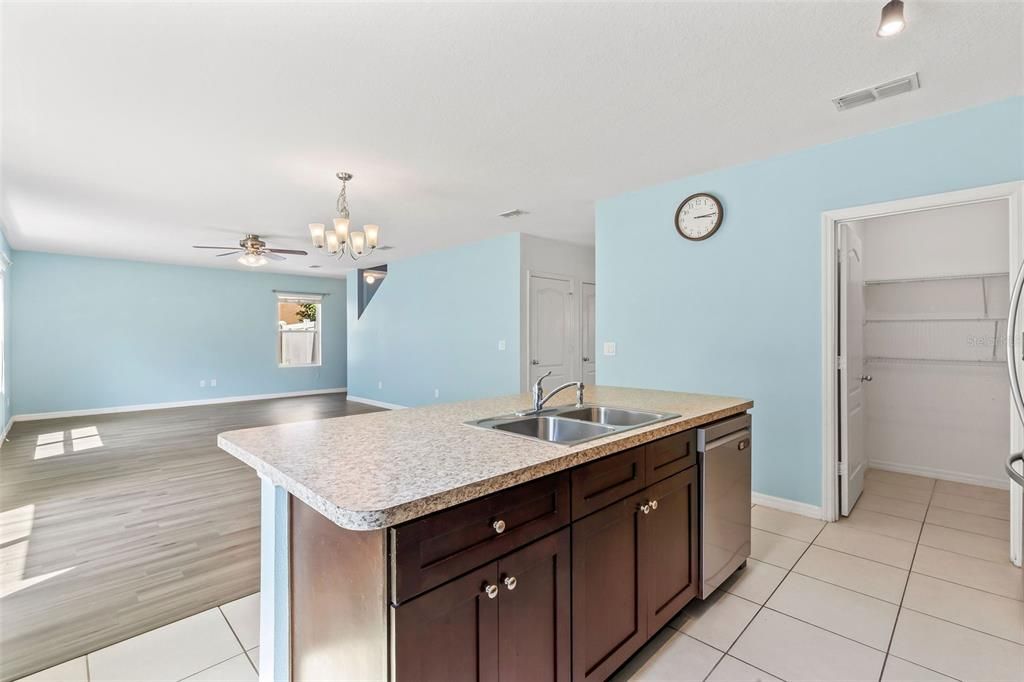 For Sale: $365,000 (4 beds, 2 baths, 2487 Square Feet)
