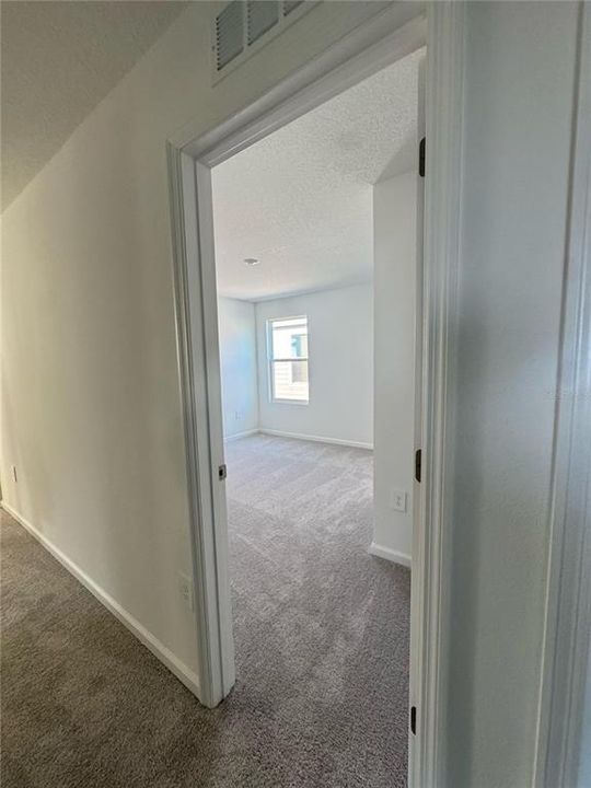 For Rent: $2,300 (5 beds, 2 baths, 2326 Square Feet)