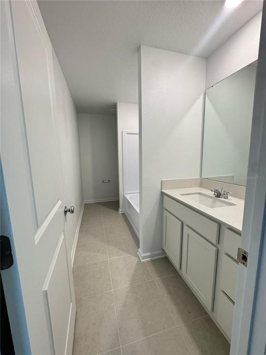 For Rent: $2,300 (5 beds, 2 baths, 2326 Square Feet)