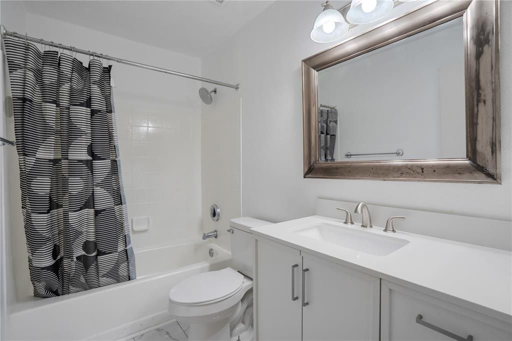 For Rent: $1,550 (2 beds, 2 baths, 937 Square Feet)