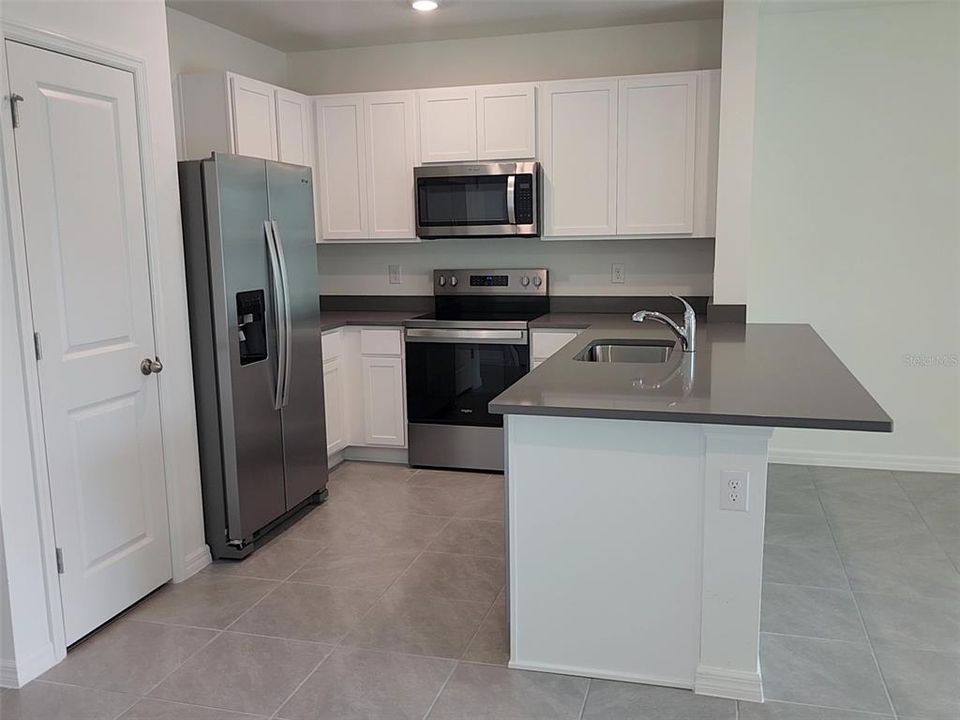 出租: $2,500 (3 贝兹, 2 浴室, 1488 平方英尺)