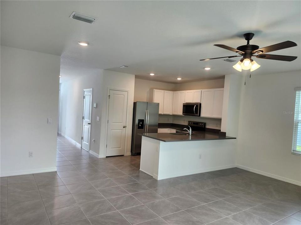 出租: $2,500 (3 贝兹, 2 浴室, 1488 平方英尺)