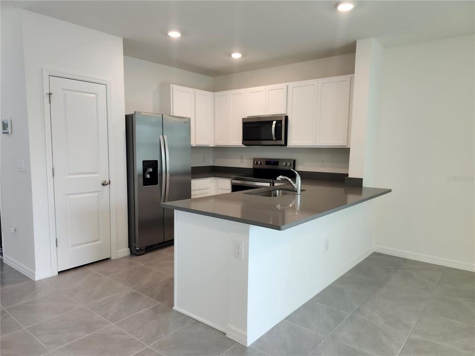 出租: $2,500 (3 贝兹, 2 浴室, 1488 平方英尺)