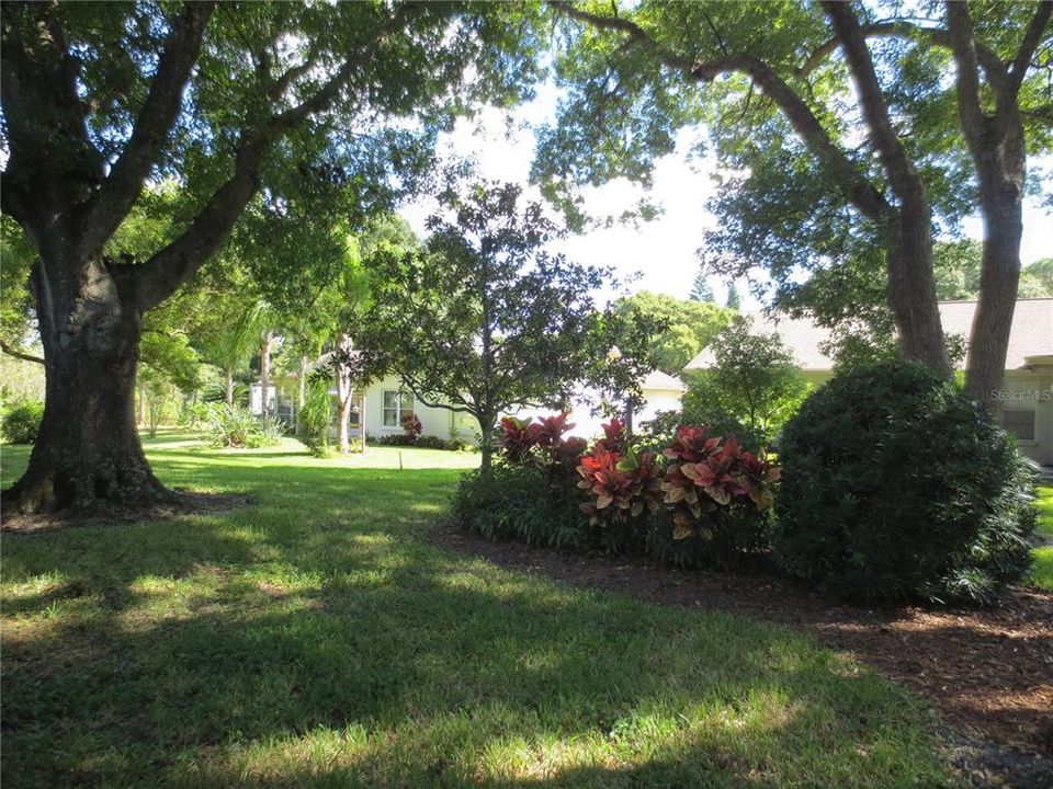 Active With Contract: $2,550 (2 beds, 2 baths, 1249 Square Feet)