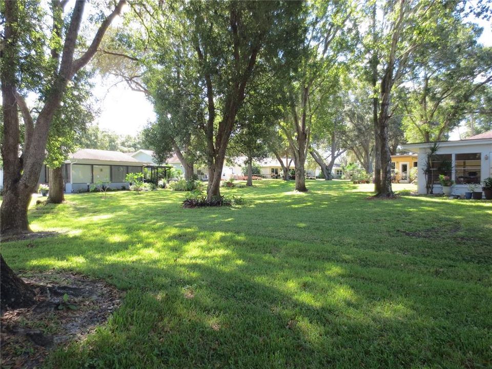 Active With Contract: $2,550 (2 beds, 2 baths, 1249 Square Feet)