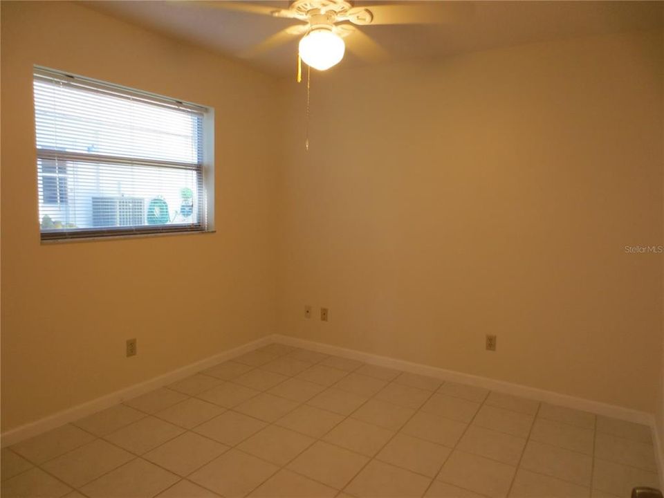 Active With Contract: $2,550 (2 beds, 2 baths, 1249 Square Feet)
