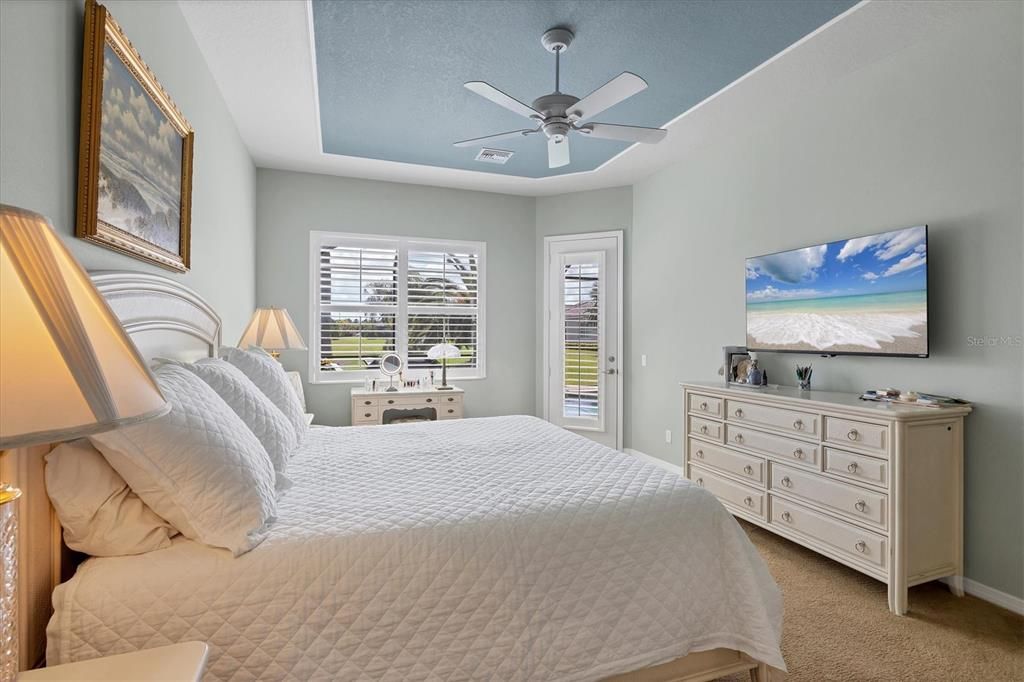 合同活跃: $745,000 (3 贝兹, 2 浴室, 2485 平方英尺)